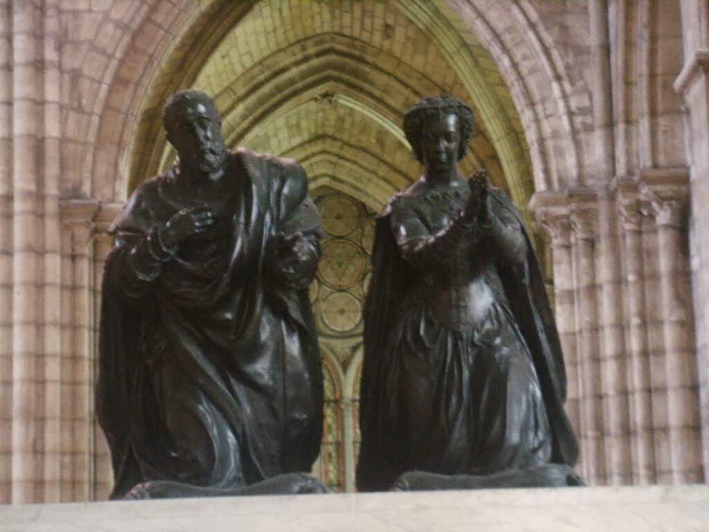 Basilica di saint Denis tomba enrico II e caterina de Medici 2.3.2024