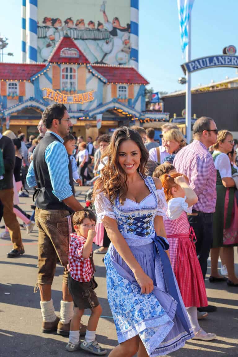 German Costumes: On Origins, Traditions.