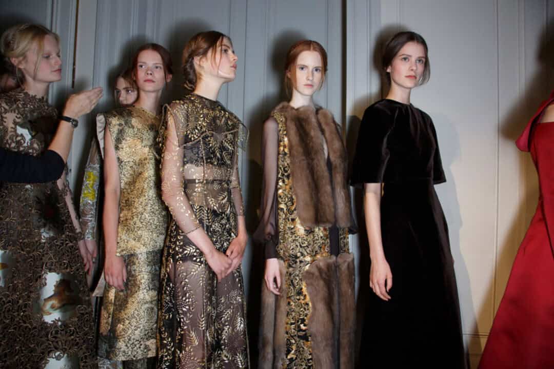 Modern Renaissance Outfit: 4 Critical Findings