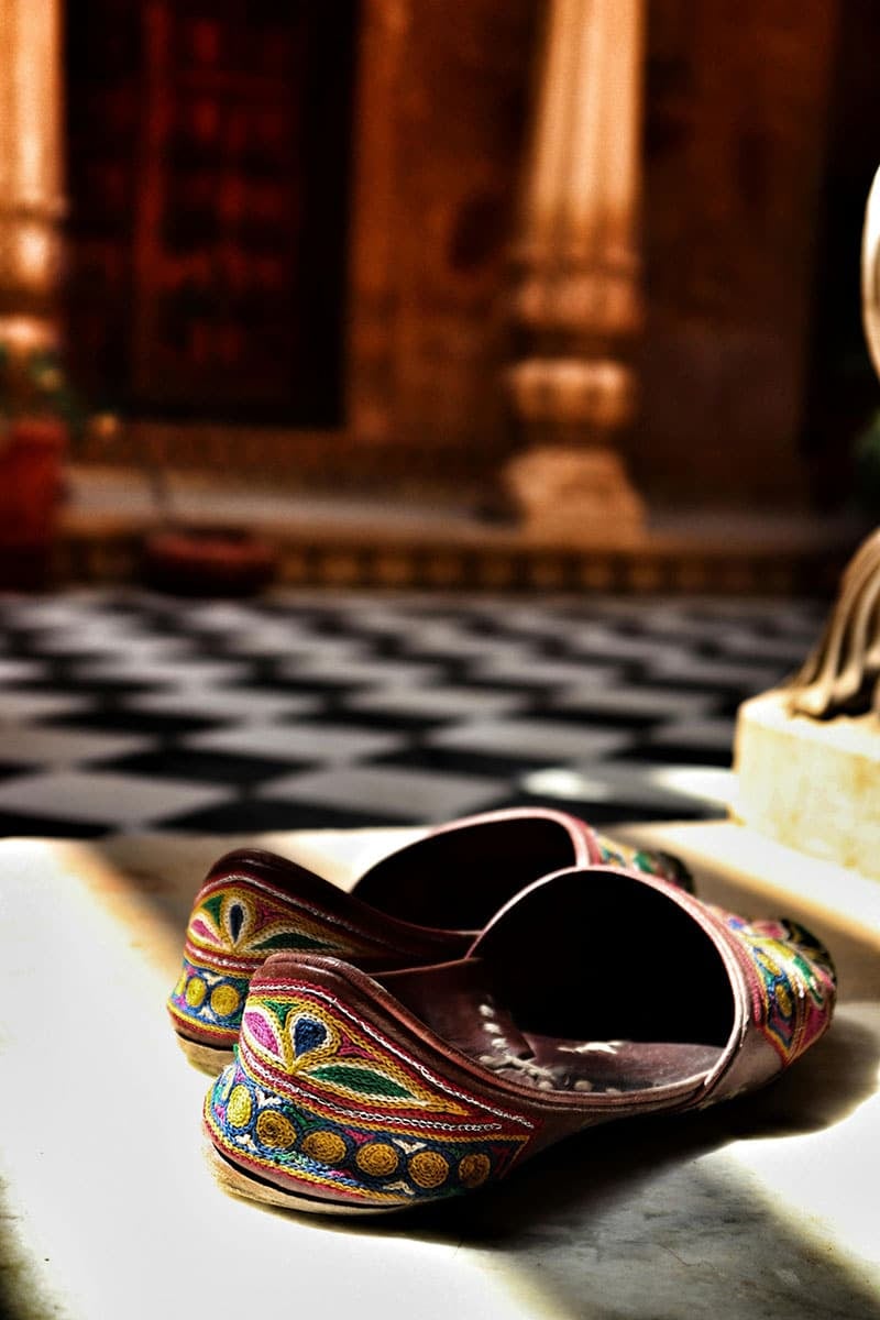 traditioal shoes of lebonan 3.12.2025