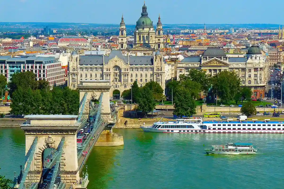 Budapest, Víziváros, 1011 Hungary Budapest, Víziváros, 1011 Hungary