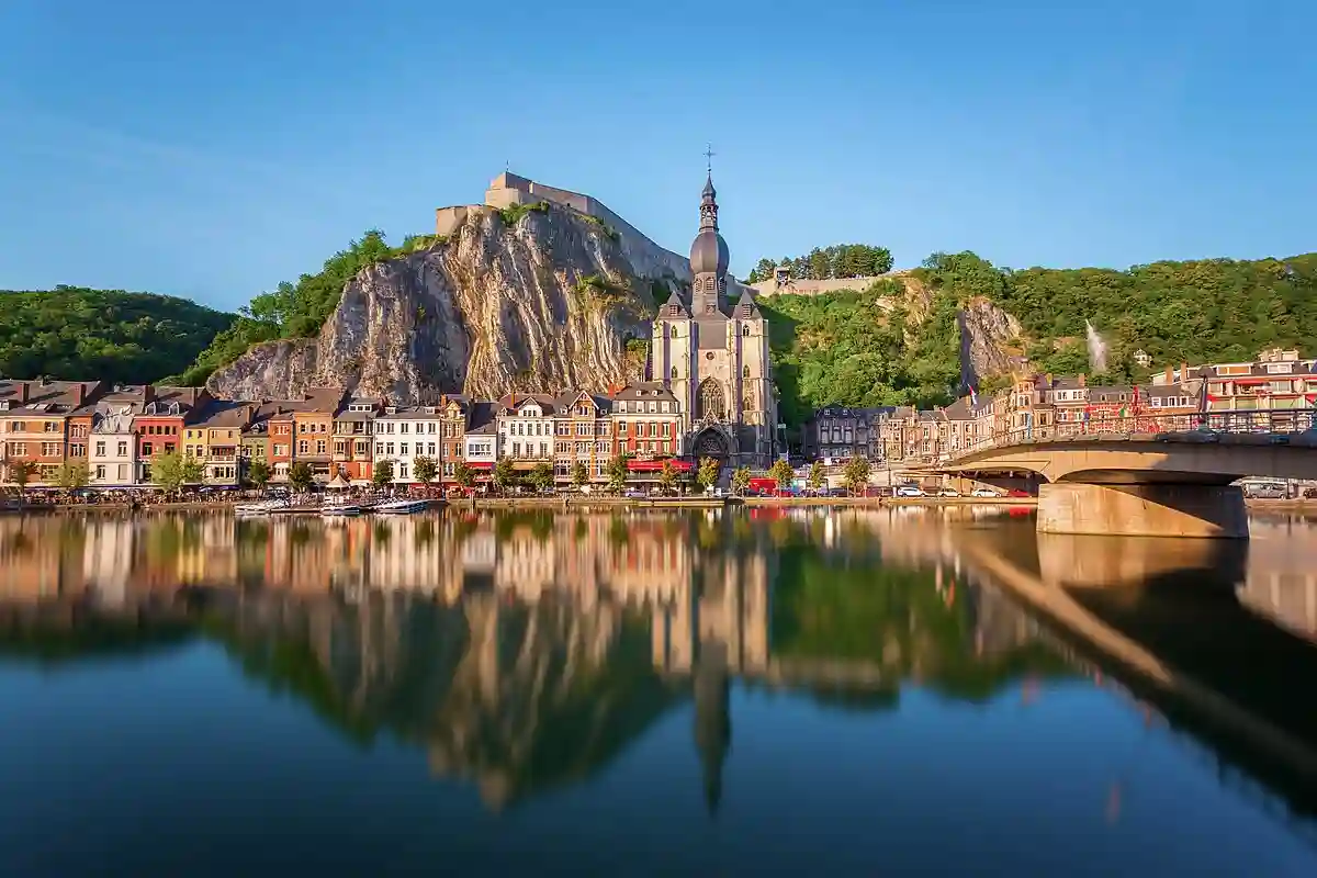 Dinant reflected Dinant reflected