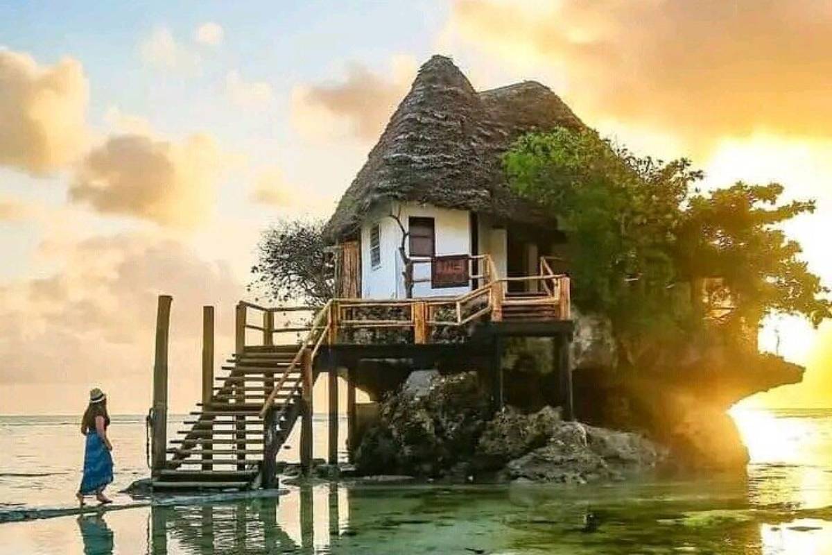 Top 10 Restaurants with the Best Views Around the World Top 10 Restaurants with the Best Views Around the World