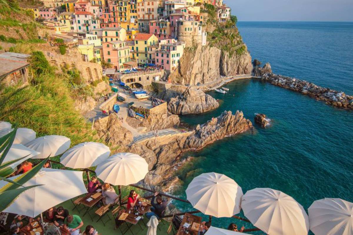 Top 10 Restaurants with the Best Views Around the World Top 10 Restaurants with the Best Views Around the World