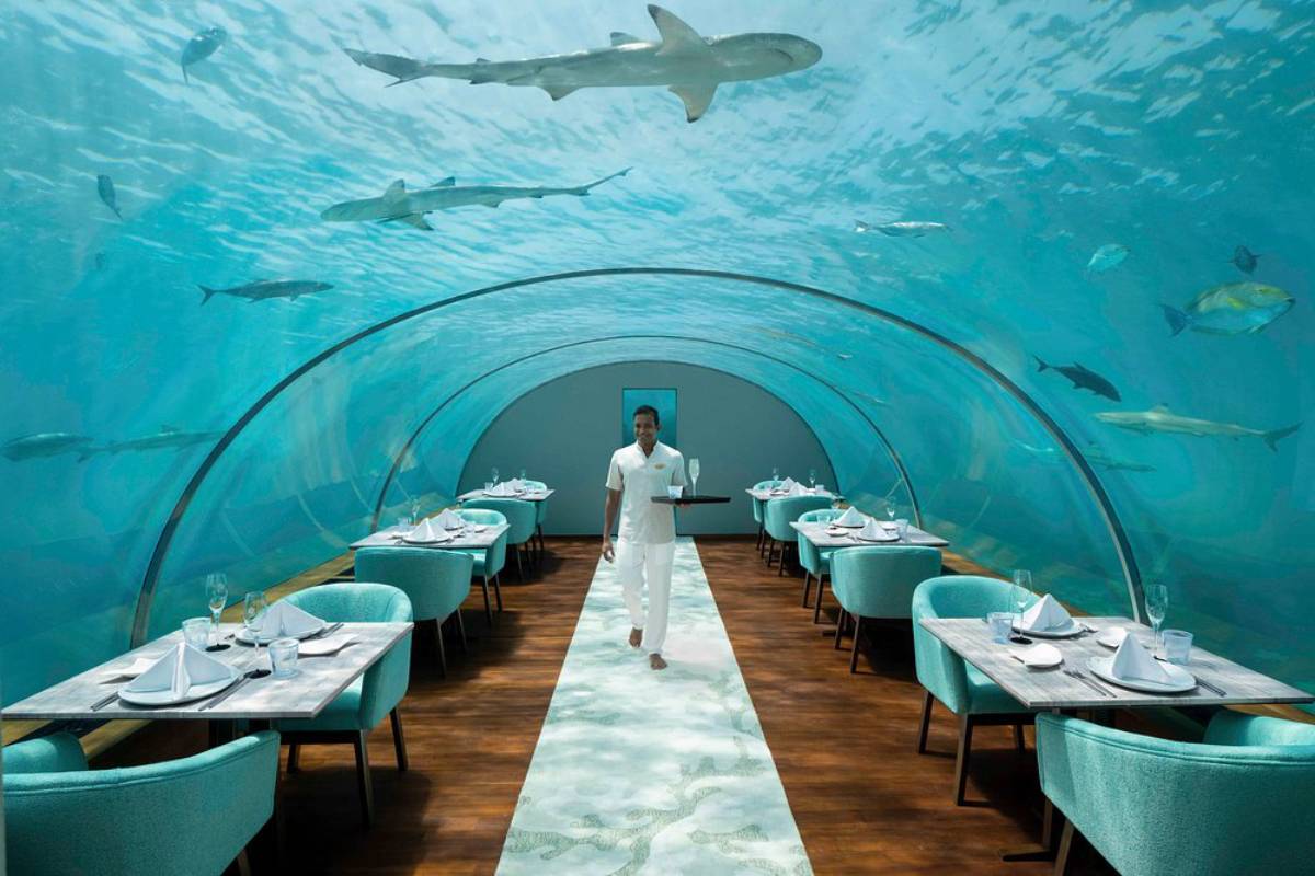 Top 10 Restaurants with the Best Views Around the World Top 10 Restaurants with the Best Views Around the World