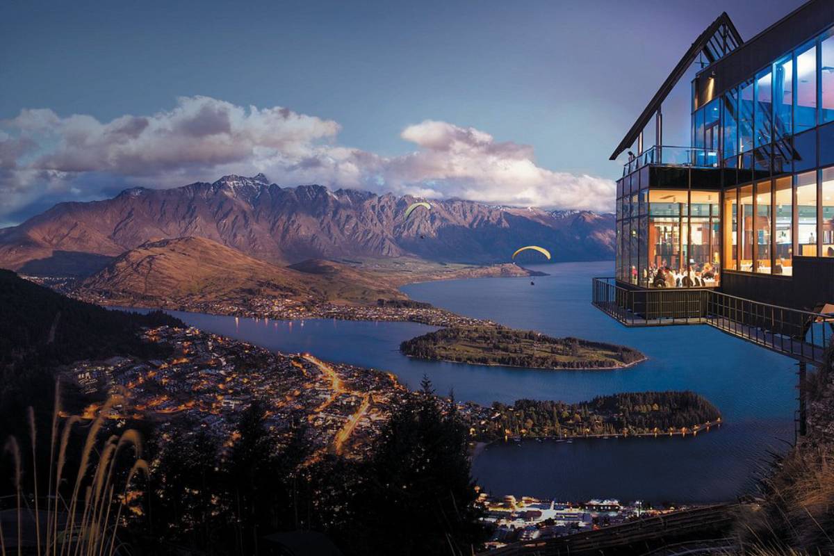 Top 10 Restaurants with the Best Views Around the World Top 10 Restaurants with the Best Views Around the World