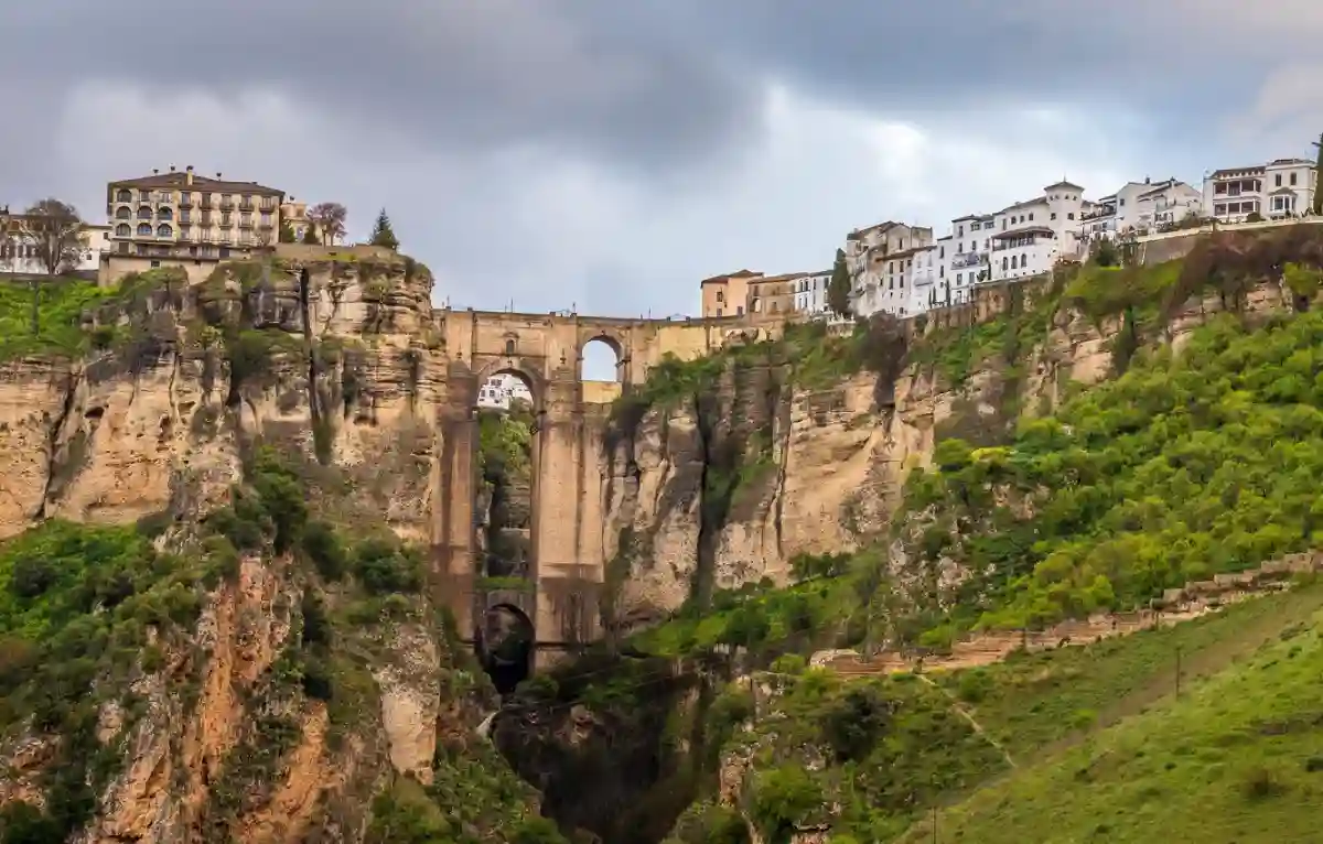 An image of a beautiful town in Spain, Ronda An image of a beautiful town in Spain, Ronda