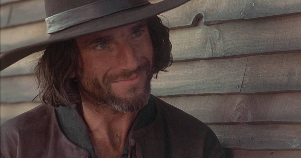 10 Famous Actors Who Learned New Skills to Transform for Roles 10 Famous Actors Who Learned New Skills to Transform for Roles