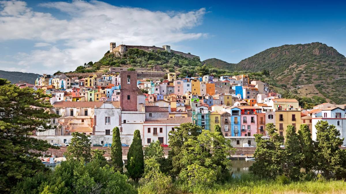 10 Stunning Italian Towns Selling Homes for Just 1 Euro