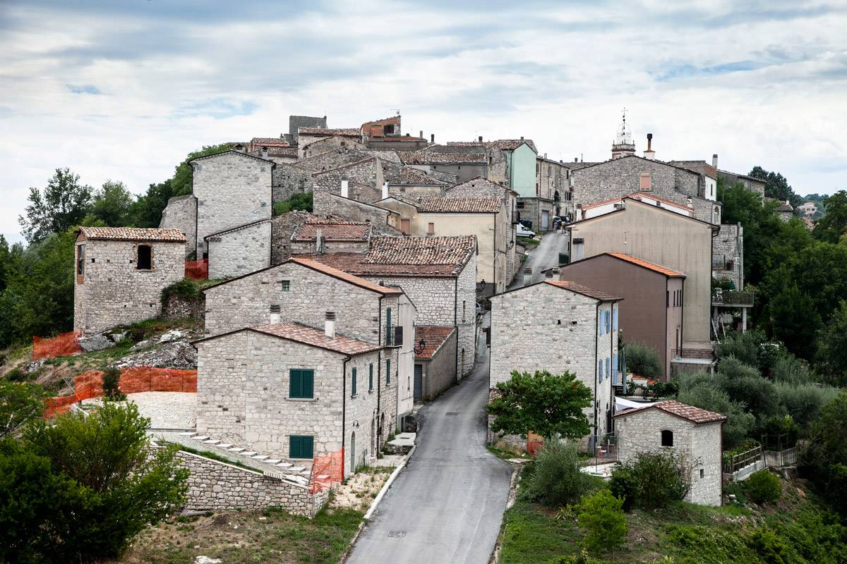 10 Stunning Italian Towns Selling Homes for Just 1 Euro6