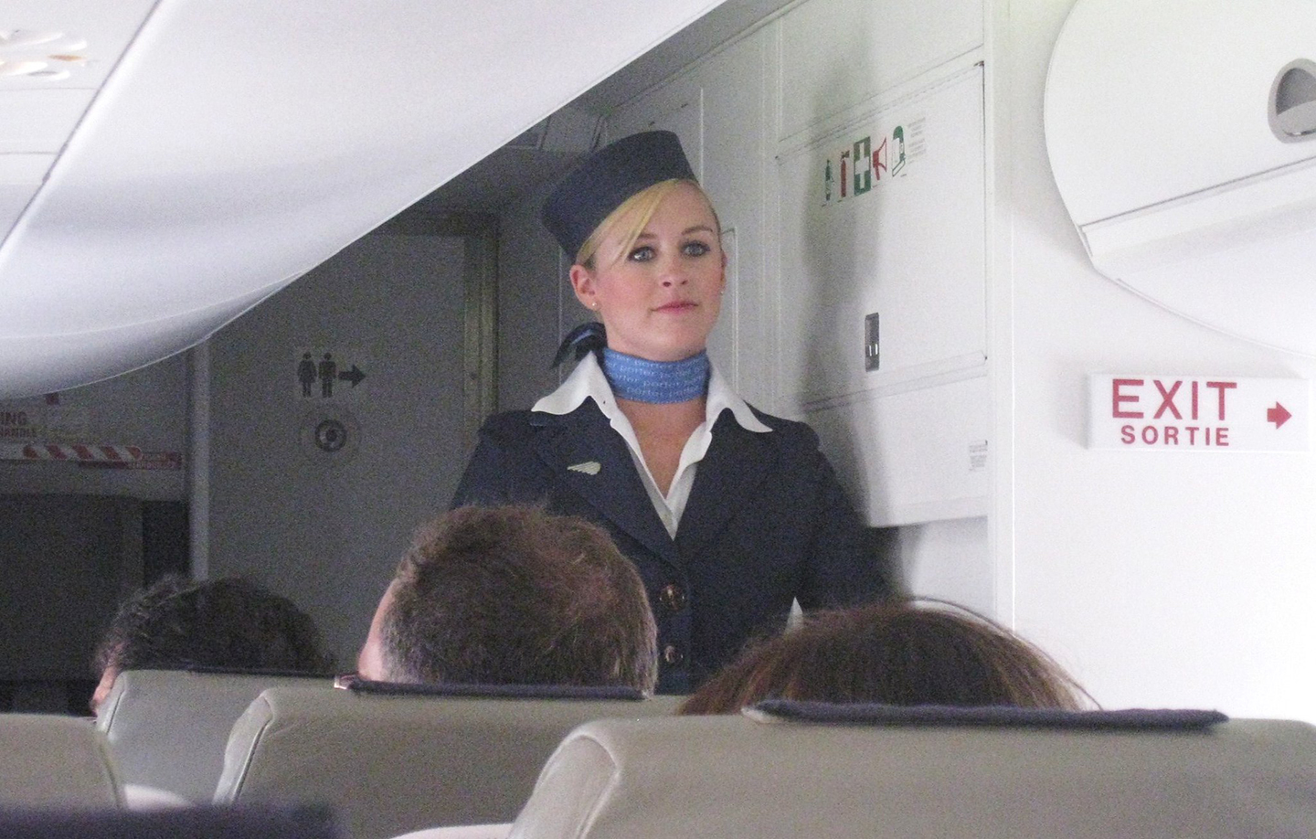 Air France beautiful flightattendents05.07