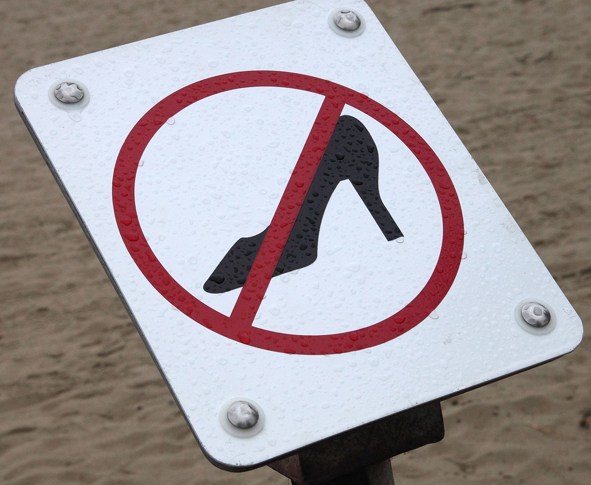 High Heels Banned at Greek Historic Sites 15.7.2025