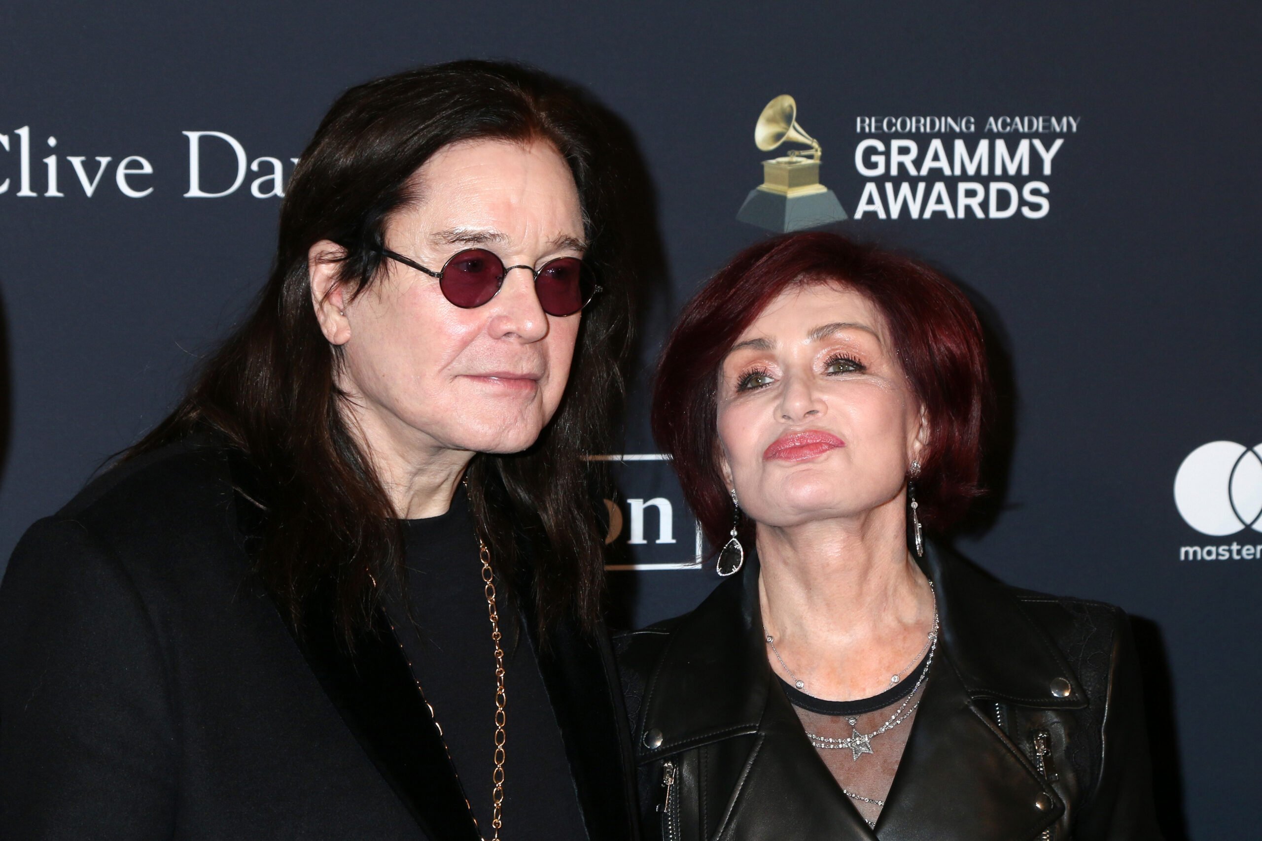 LOS ANGELES - JAN 25: Ozzy Osbourne, Sharon Osbourne at the 2020 Clive Davis Pre-Grammy Party at the Beverly Hilton Hotel on January 25, 2020 in Beverly Hills, CA LOS ANGELES - JAN 25: Ozzy Osbourne, Sharon Osbourne at the 2020 Clive Davis Pre-Grammy Party at the Beverly Hilton Hotel on January 25, 2020 in Beverly Hills, CA