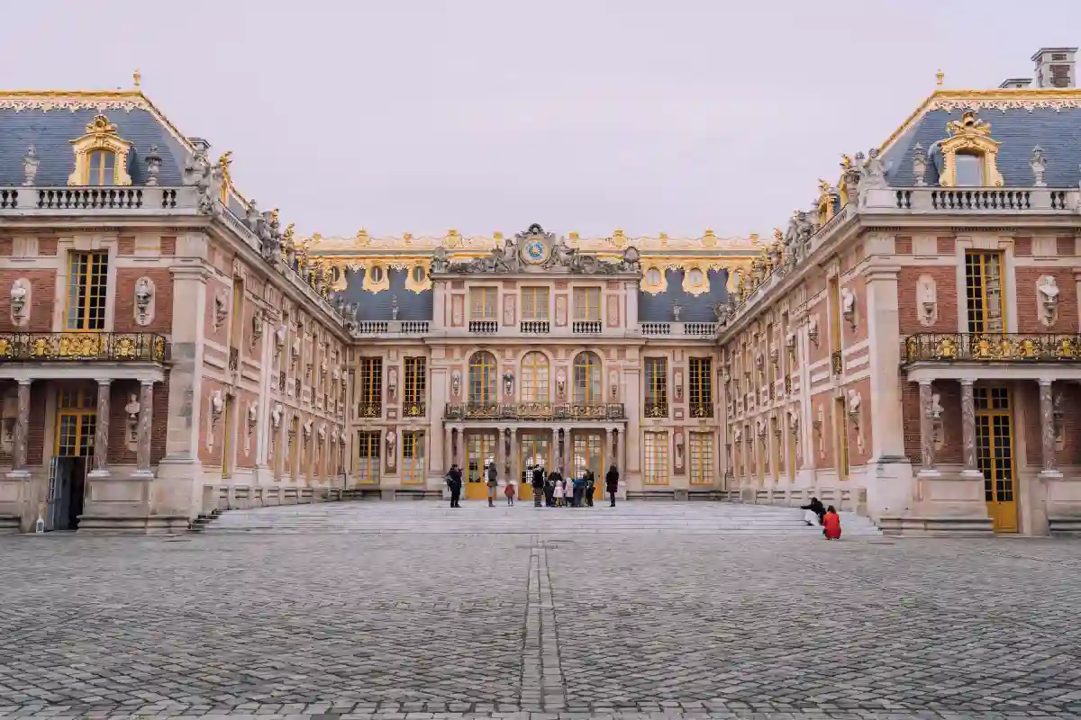 Marble Courtyard, Palace of Versailles, Versailles, France Marble Courtyard, Palace of Versailles, Versailles, France