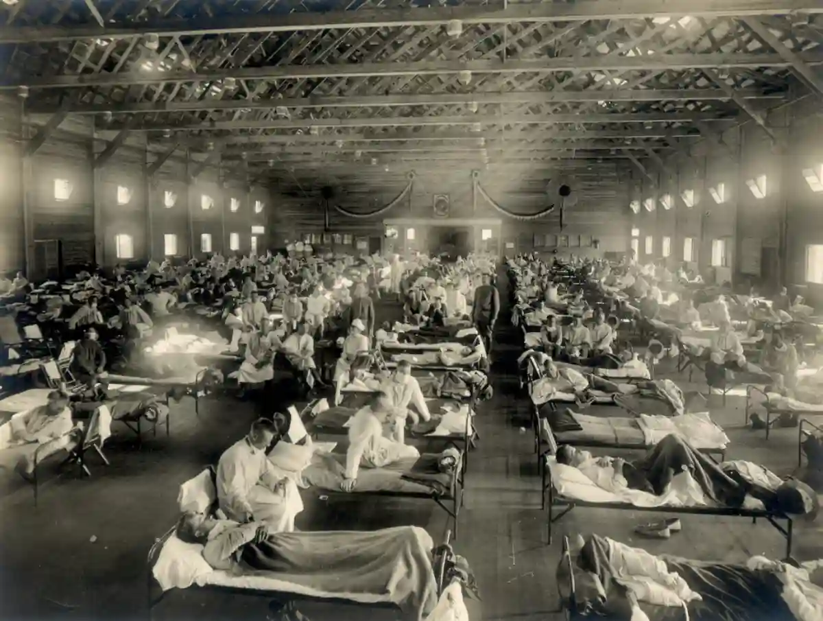 Emergency hospital during influenza epidemic (NCP 1603), National Museum of Health and Medicine. Emergency hospital during influenza epidemic (NCP 1603), National Museum of Health and Medicine.