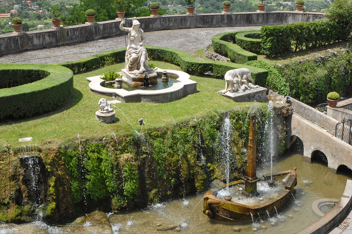 The Rometta Fountain Statues in Villa dEste Tivoli 27.7.2025