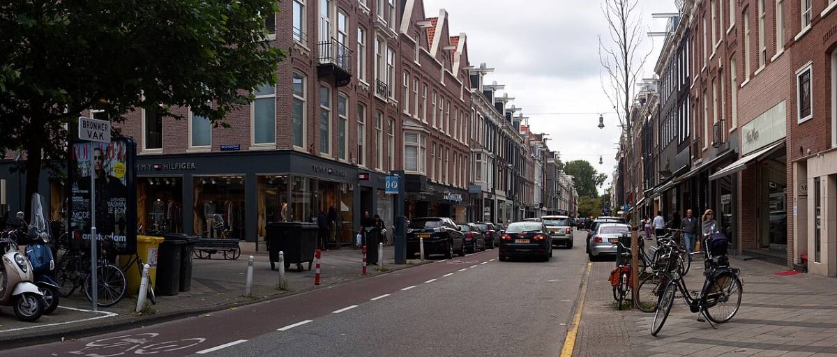 Top 10 Shopping Streets Around the World Top 10 Shopping Streets Around the World
