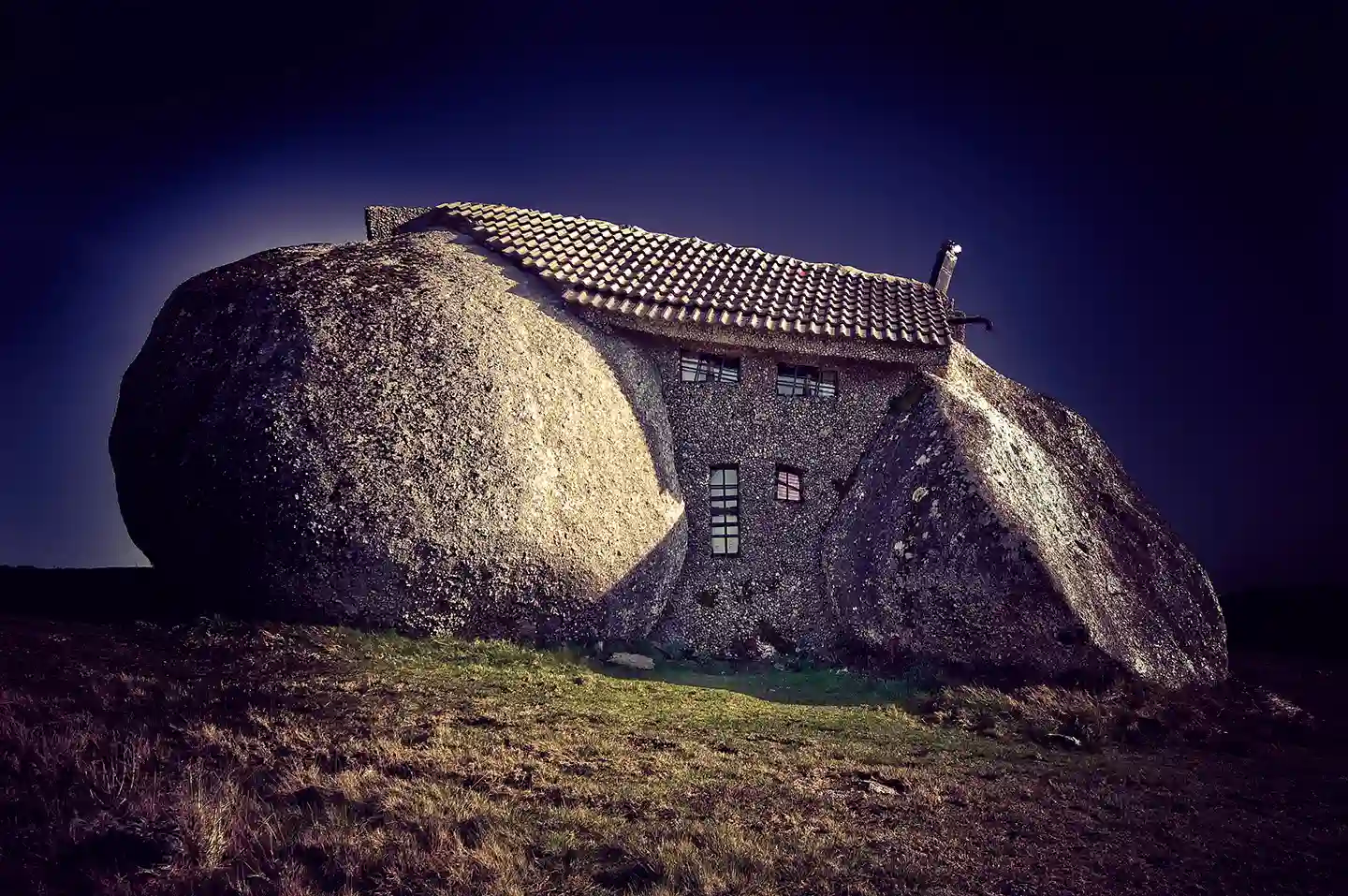 stone houseCasa da Pedra em Fafe 04.07