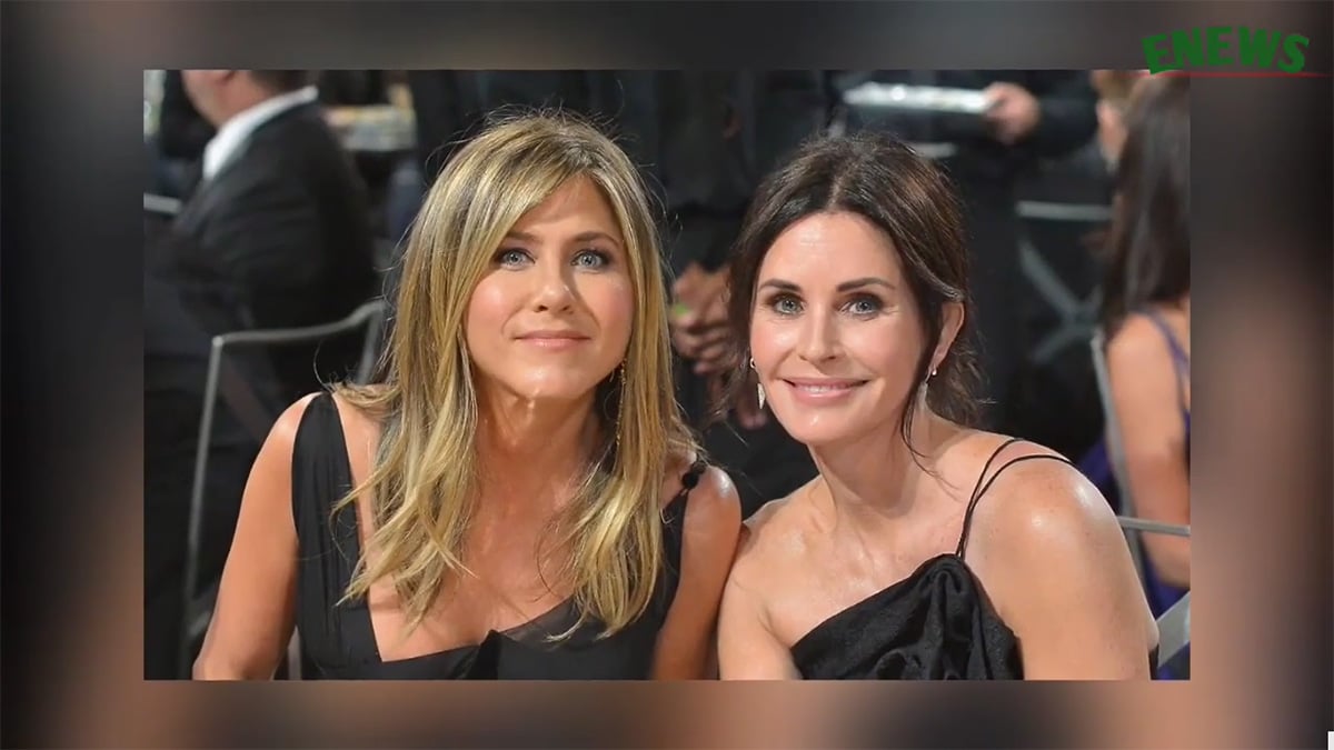 Jennifer Aniston and Courteney Cox 11.08.2025