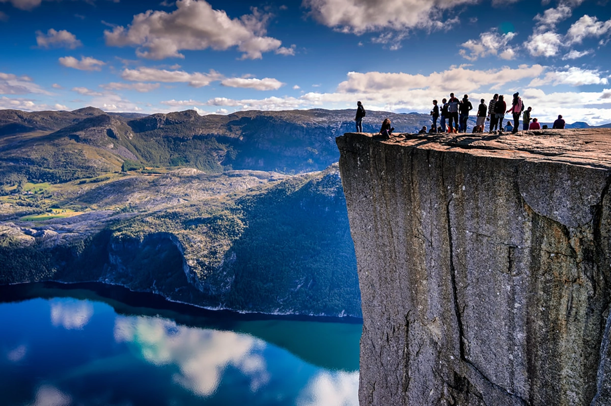 Stand on Pulpit Rock 17.8.2025