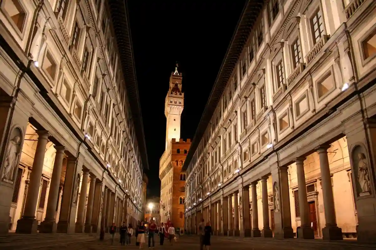 Tourists admiring famous artworks at the Uffizi Gallery, including masterpieces by Botticelli, Michelangelo, and Leonardo da Vinci. Tourists admiring famous artworks at the Uffizi Gallery, including masterpieces by Botticelli, Michelangelo, and Leonardo da Vinci.